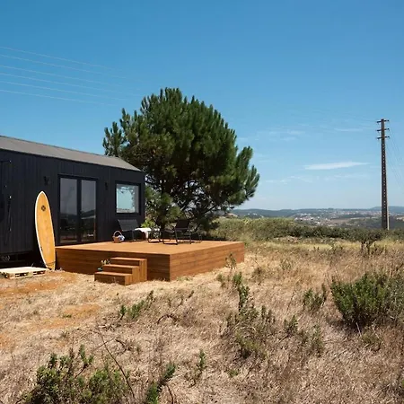 The Pine Cabin- Tiny By The Sea Santo Isidoro