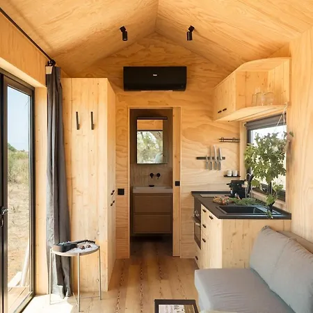 The Pine Cabin- Tiny By The Sea Hébergement de vacances Santo Isidoro
